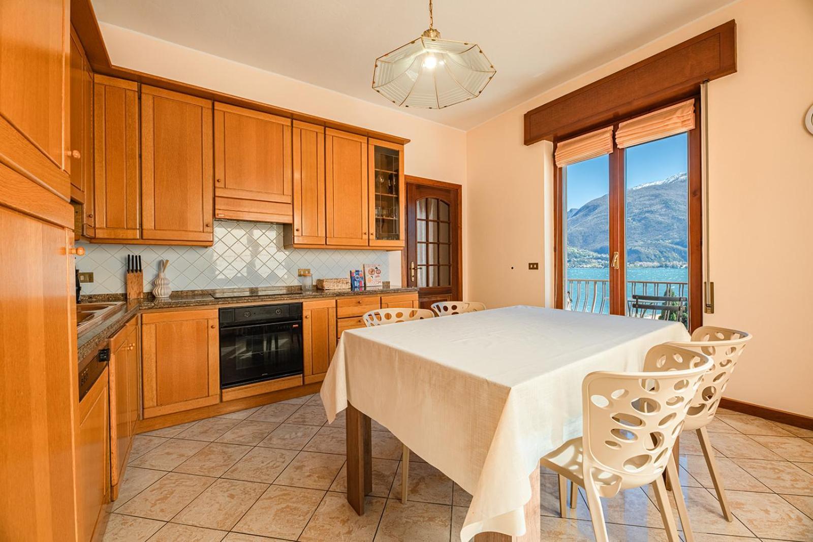 Appartamento Bellavista - Lake Como View - Near The Beach Cremia Exteriör bild